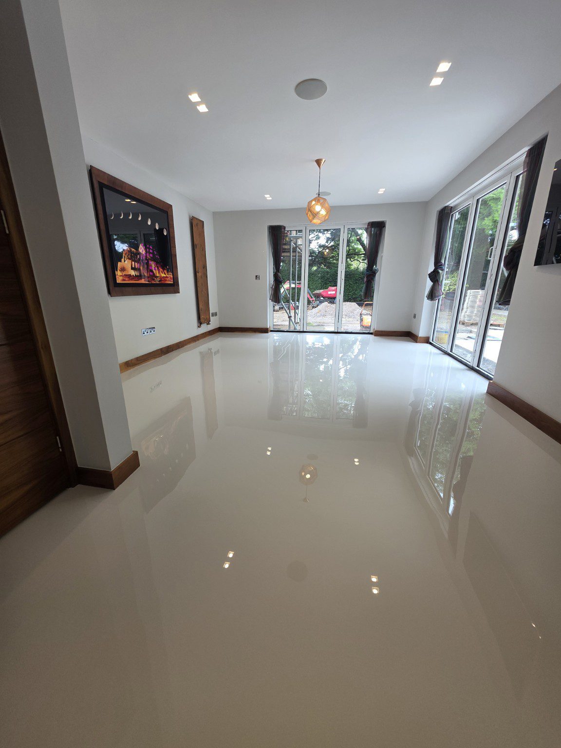 Arturo Comfort Floor residential resin flooring in a modern home